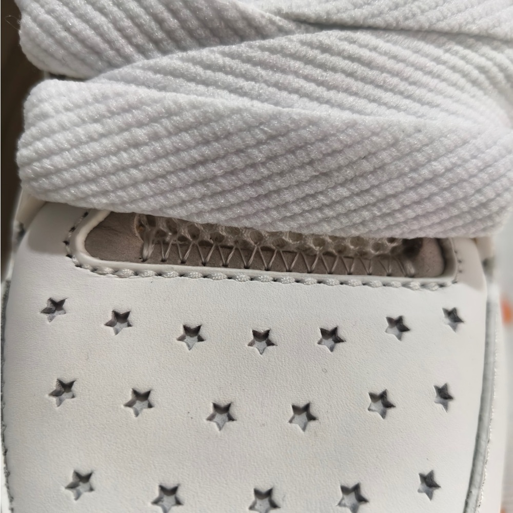 AMIRI White Low-Top Sneakers - Picture 6 of 11